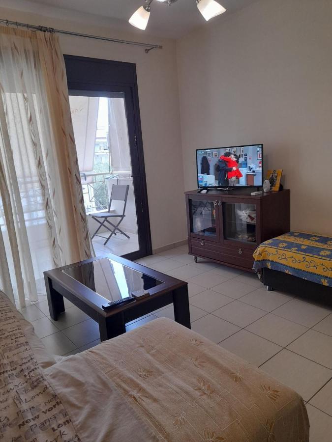 Christina Apartment Νεα Περαμοσ Néa Péramos Bagian luar foto