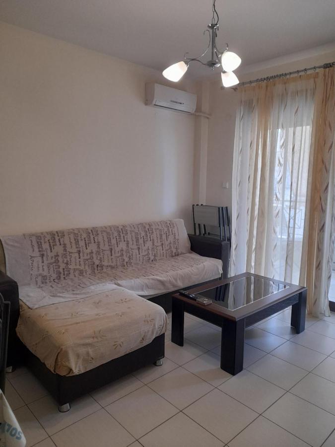 Christina Apartment Νεα Περαμοσ Néa Péramos Bagian luar foto
