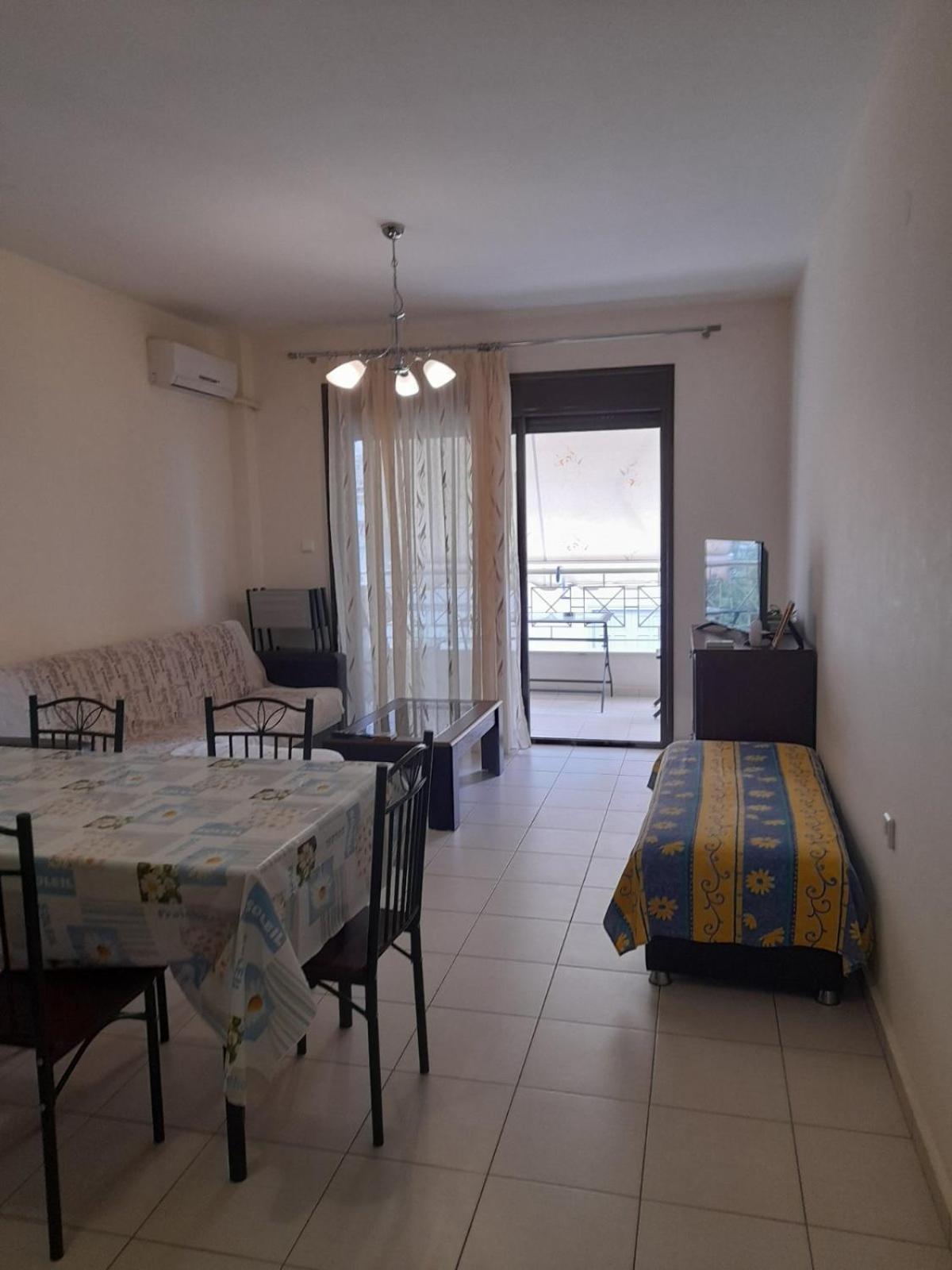 Christina Apartment Νεα Περαμοσ Néa Péramos Bagian luar foto